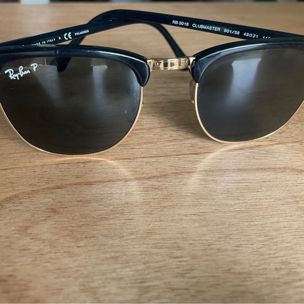 Ray Ban Clubmaster Black and Gold